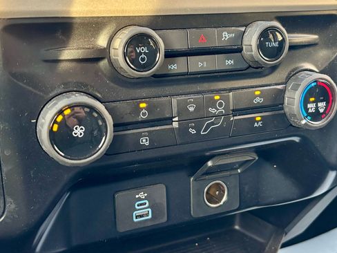 Used 2025 Ford F350 XLT image 23