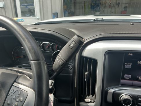 Used 2014 GMC Sierra 1500 SLE w/ SLE Value Package AWD/4WD image 18
