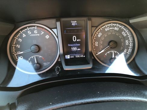 Used 2019 Toyota Tacoma 4x4 Double Cab image 35