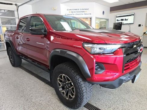 Certified 2024 Chevrolet Colorado ZR2 w/ Safety Package AWD/4WD image 3