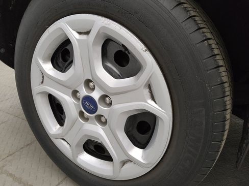 Used 2018 Ford Escape S FWD image 31