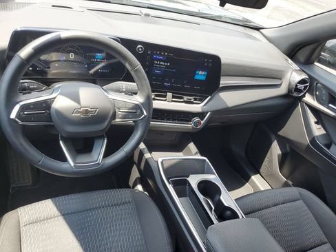 Used 2025 Chevrolet Equinox LT w/ Midnight Edition AWD/4WD image 11