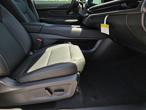 New 2025 Nissan Murano SV image 5