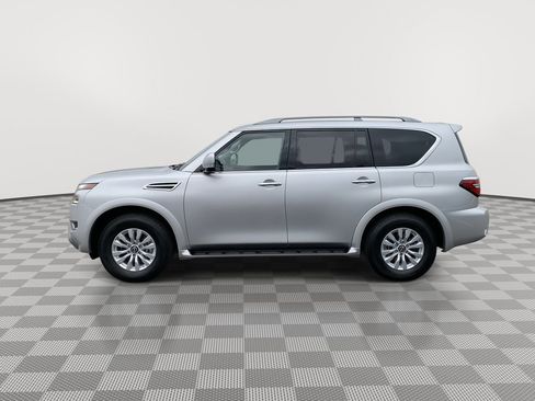 Used 2023 Nissan Armada SV image 4