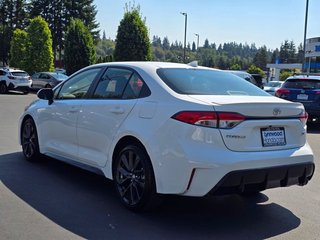 Used 2023 Toyota Corolla SE FWD image 15