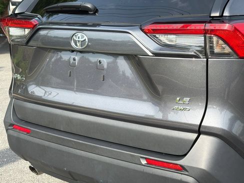 Used 2025 Toyota RAV4 LE AWD/4WD image 5