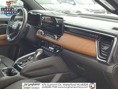 Certified 2023 GMC Canyon AT4 w/ AT4 Premium Package AWD/4WD image 30