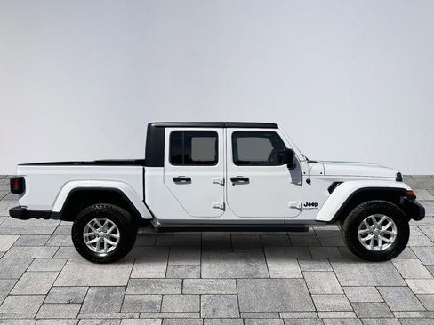 Used 2023 Jeep Gladiator Sport image 8