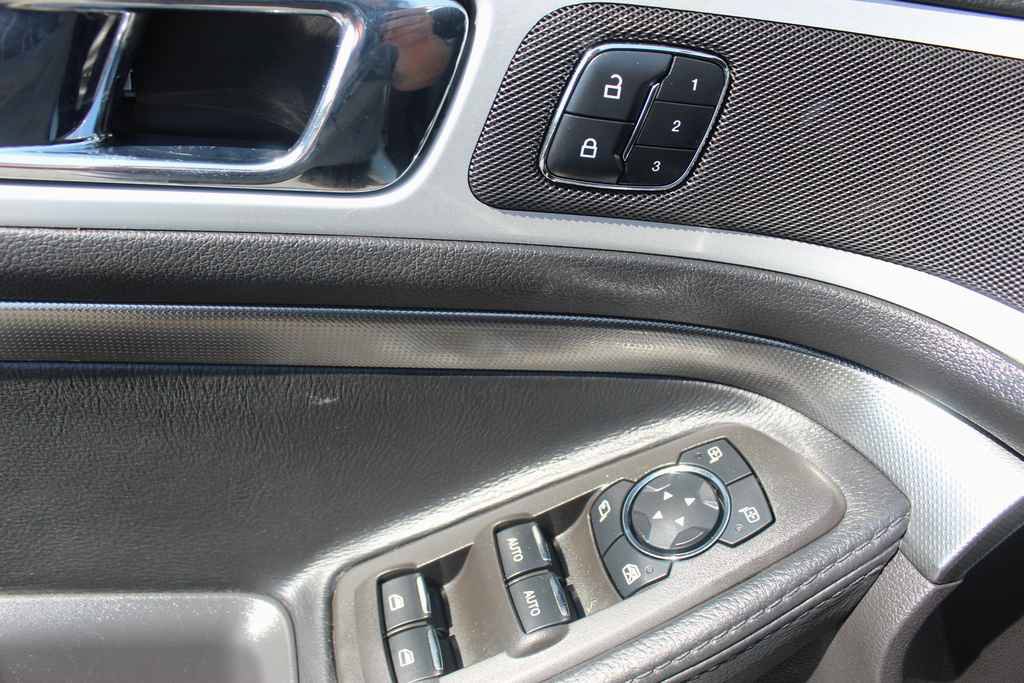 Used 2014 Ford Explorer Sport w/ Equipment Group 401A AWD/4WD image 13