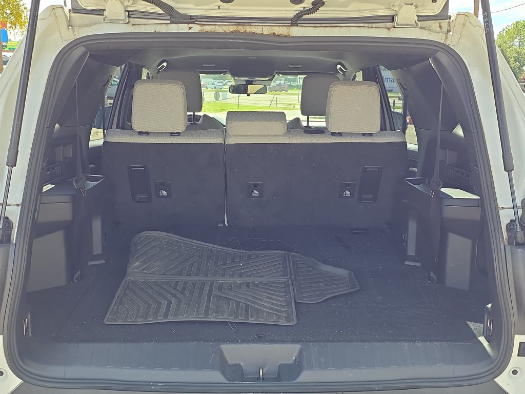 Used 2025 Toyota 4Runner SR5 AWD/4WD image 13