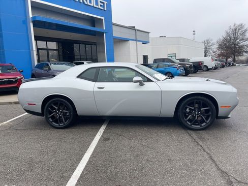 Used 2022 Dodge Challenger SXT w/ Plus Package image 2