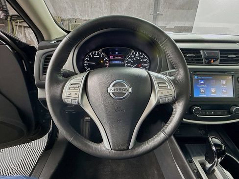 Used 2016 Nissan Altima 2.5 SL w/ 2.5 Technology w/LED Package FWD image 11