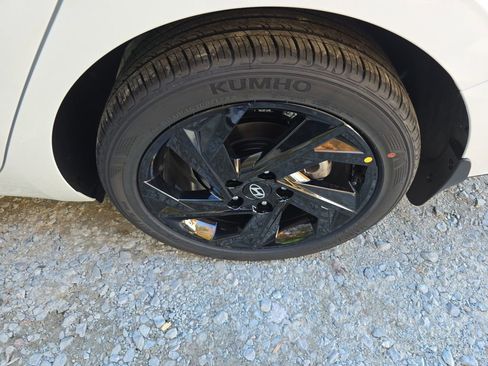 New 2026 Hyundai Elantra Sport image 32