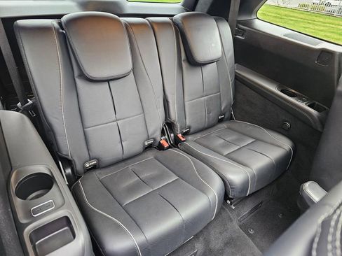 Used 2022 Mercedes-Benz GLS 450 4MATIC image 13