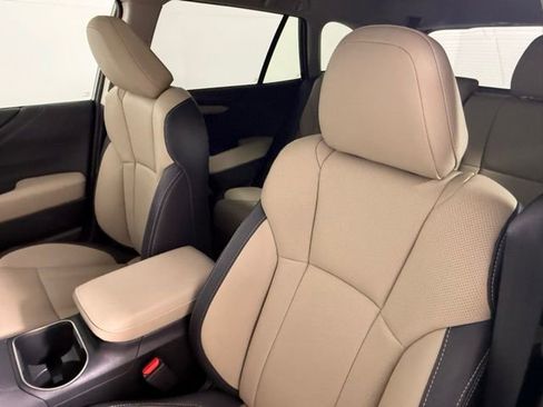 Used 2025 Subaru Outback Limited XT w/ Popular Package #2 image 30