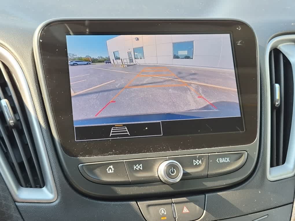 Used 2025 Chevrolet Malibu LT FWD image 15