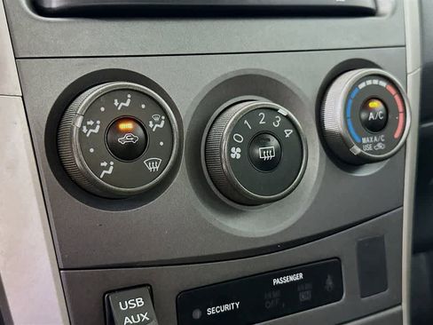 Used 2013 Toyota Corolla S image 17