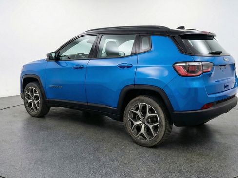 Used 2025 Jeep Compass Limited AWD/4WD image 6