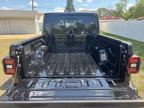 New 2026 Jeep Gladiator Rubicon AWD/4WD image 11