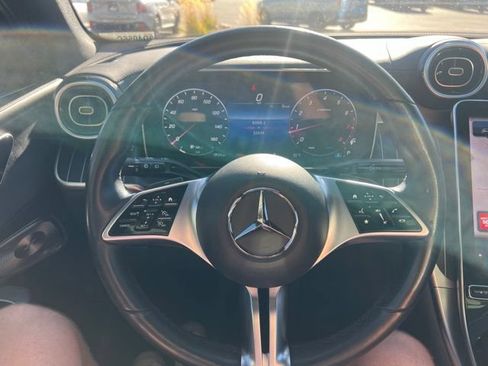 Used 2024 Mercedes-Benz GLC 300 4MATIC image 8