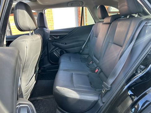 Used 2023 Subaru Outback Limited image 12