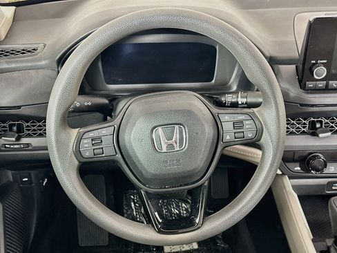Used 2024 Honda Accord EX image 17