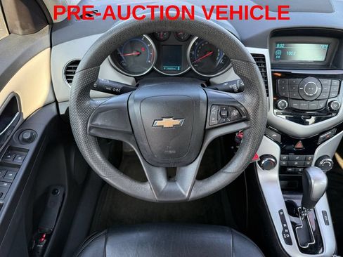 Used 2015 Chevrolet Cruze LS FWD image 14