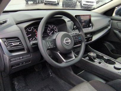 Used 2024 Nissan Rogue SV