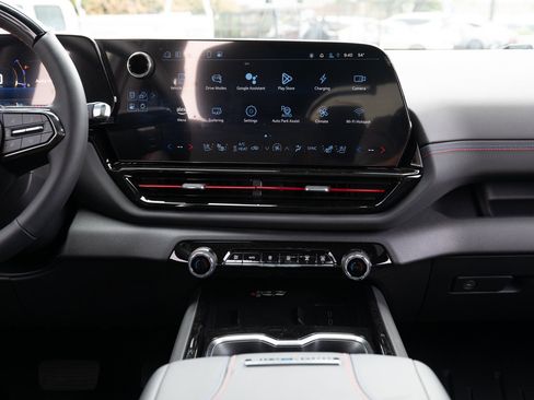 Used 2024 Chevrolet Silverado EV RST image 31