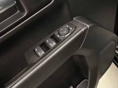 Used 2020 Chevrolet Silverado 1500 Custom w/ Custom Value Package AWD/4WD image 10