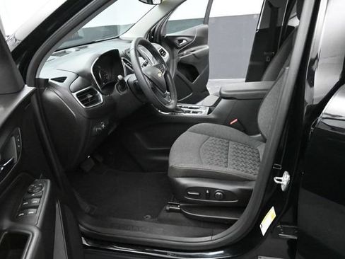 Used 2023 Chevrolet Equinox LT AWD/4WD image 9