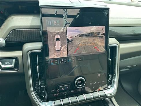 New 2026 GMC Yukon Elevation w/ Elevation Premium Package AWD/4WD image 36
