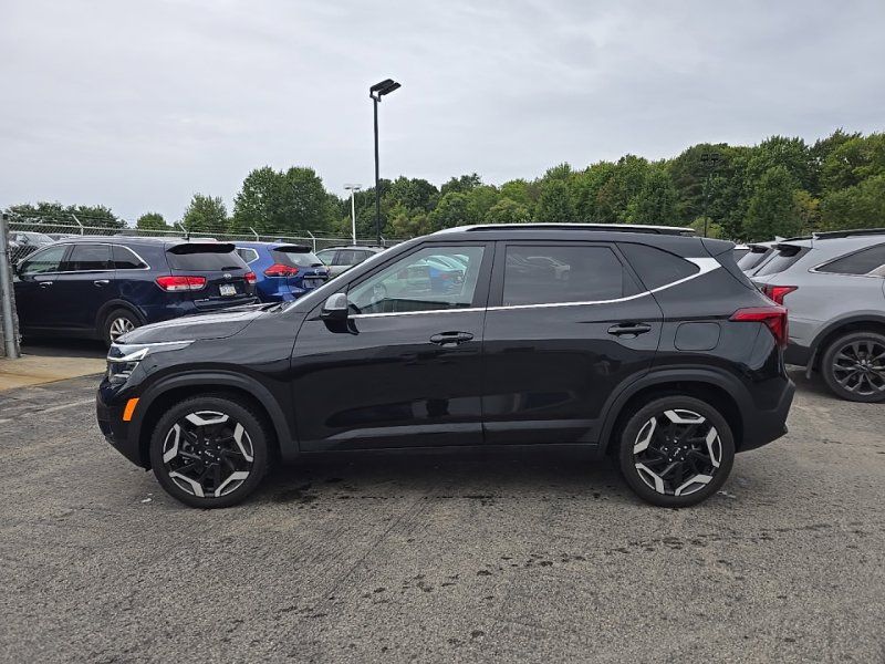Used 2024 Kia Seltos SX w/ SX Sunroof Package AWD/4WD image 4
