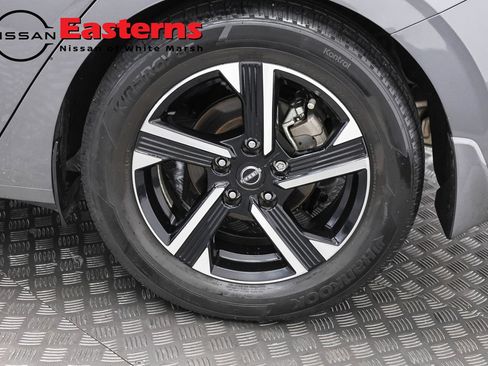 Used 2024 Nissan Sentra SV w/ Lighting Package FWD image 32