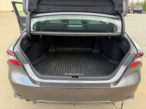 Used 2022 Toyota Camry SE image 28