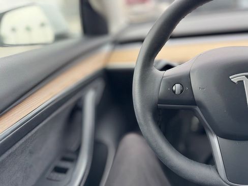 Used 2022 Tesla Model 3 Long Range image 7