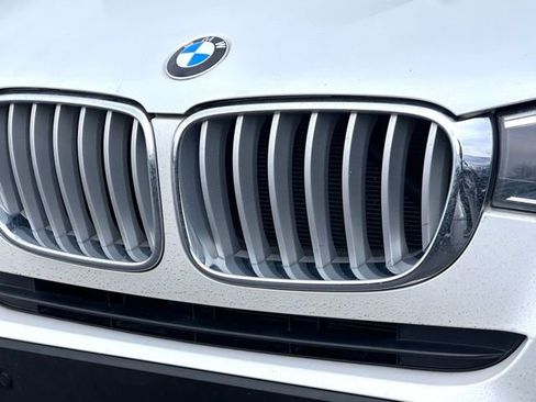 Used 2017 BMW X3 xDrive28i image 5