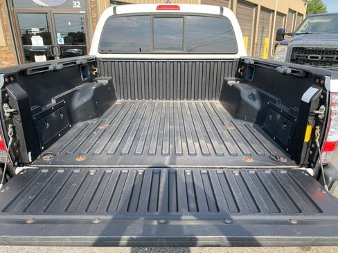Used 2012 Toyota Tacoma 4x4 Double Cab w/ SR5 Pkg image 16