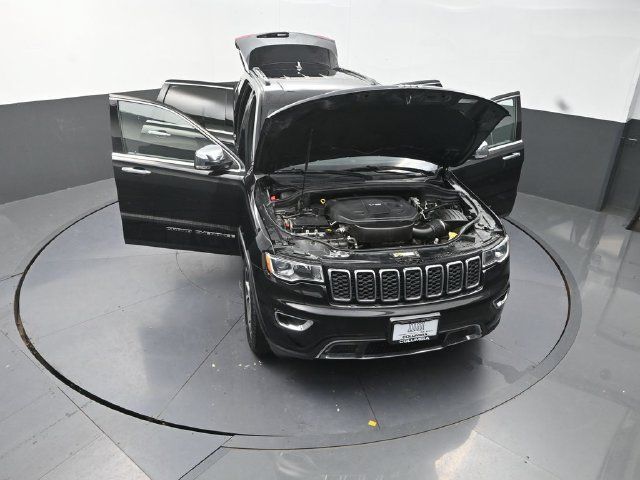 Used 2019 Jeep Grand Cherokee Limited w/ Trailer Tow Group IV AWD/4WD image 33