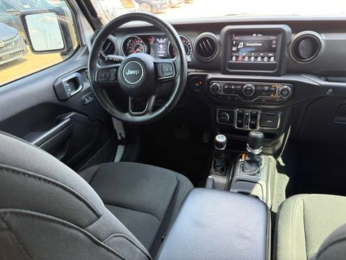 Used 2022 Jeep Wrangler Unlimited Sport AWD/4WD image 20
