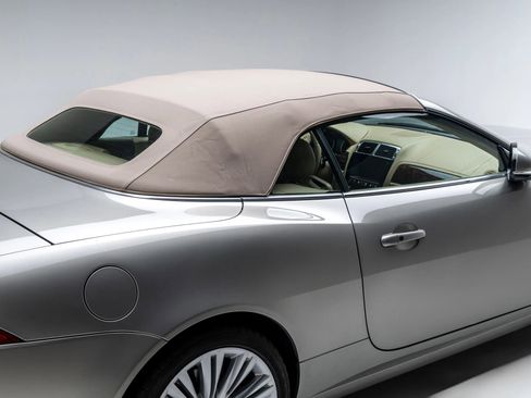 Used 2012 Jaguar XK Convertible RWD image 11