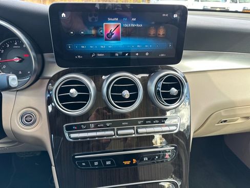 Certified 2022 Mercedes-Benz GLC 300 image 6