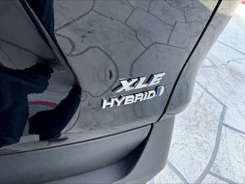 Certified 2024 Toyota RAV4 XLE AWD/4WD image 24