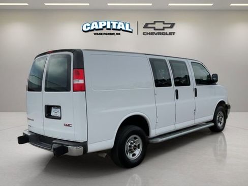 Used 2024 GMC Savana 2500 w/ Driver Convenience Package image 5