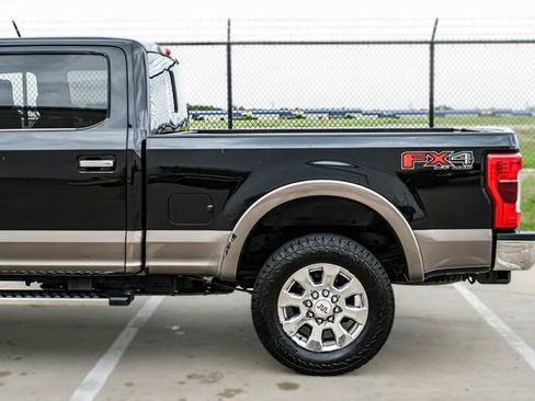 Used 2018 Ford F250 King Ranch w/ King Ranch Ultimate Package AWD/4WD image 17
