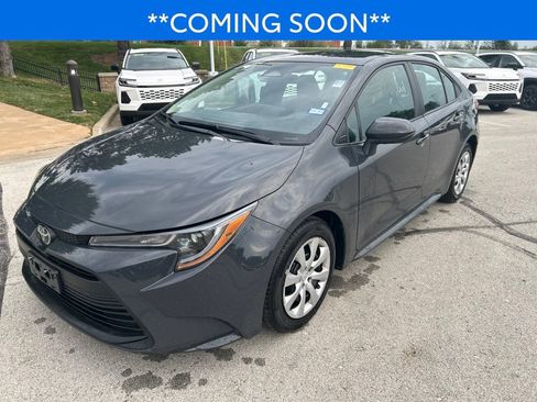 Certified 2025 Toyota Corolla LE FWD image 1