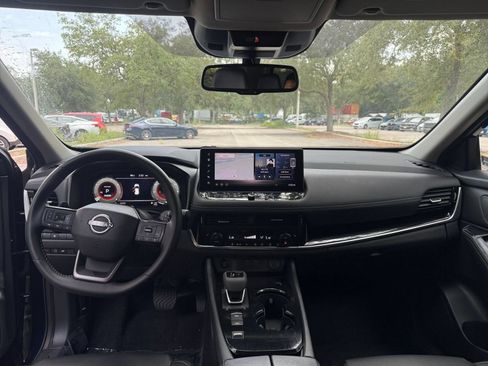 Used 2026 Nissan Rogue SL FWD image 34