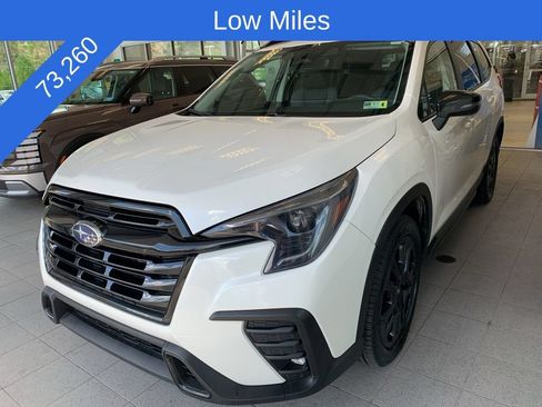Used 2023 Subaru Ascent Onyx Edition AWD/4WD image 2