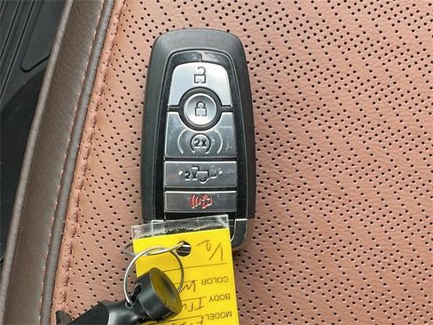 Used 2024 Ford F250 King Ranch w/ FX4 Off-Road Package image 31