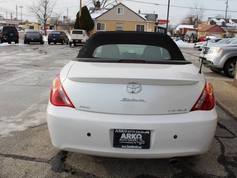 Used 2006 Toyota Solara SLE image 8